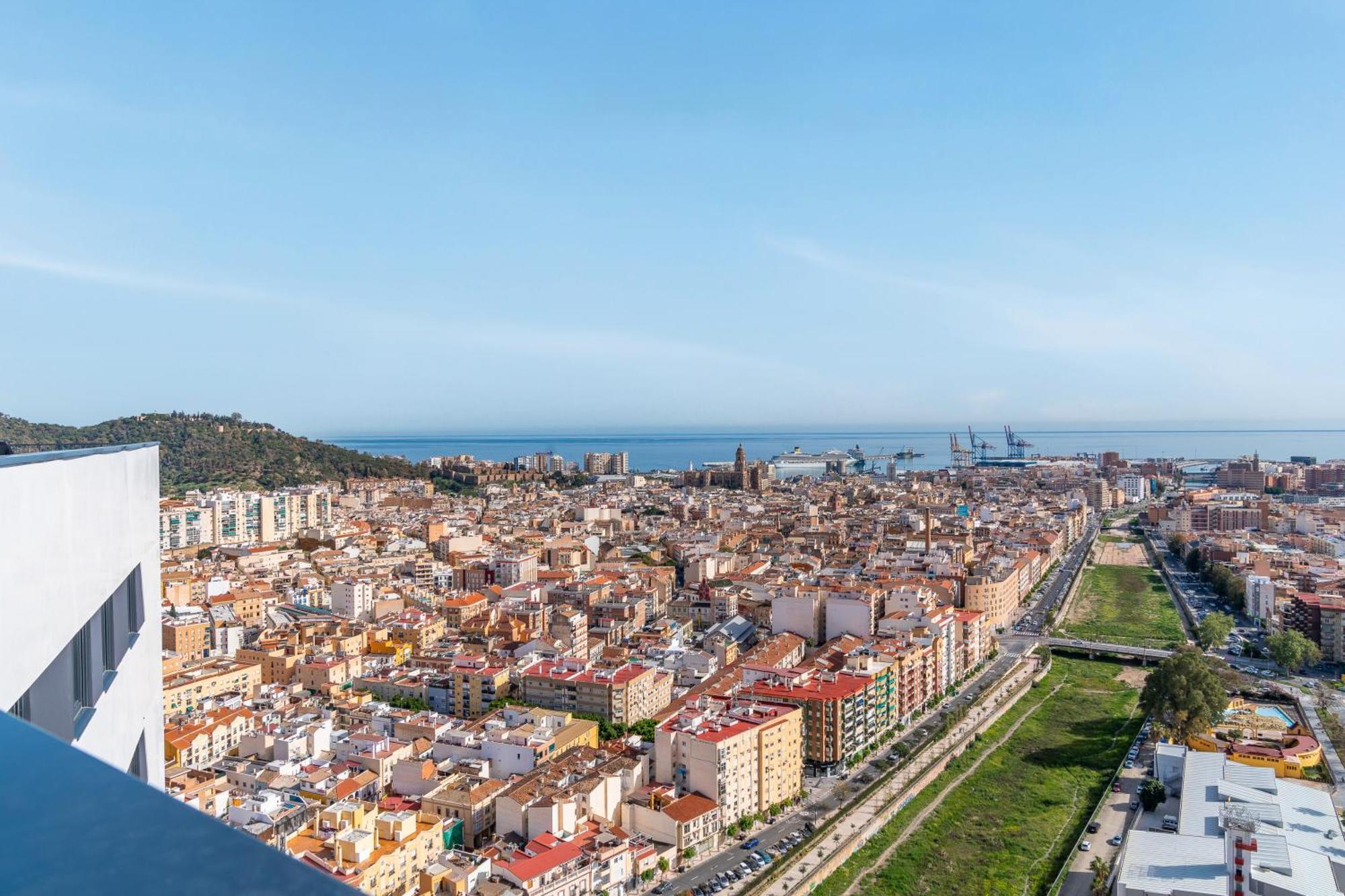 Malaga Tower View Appartement Buitenkant foto