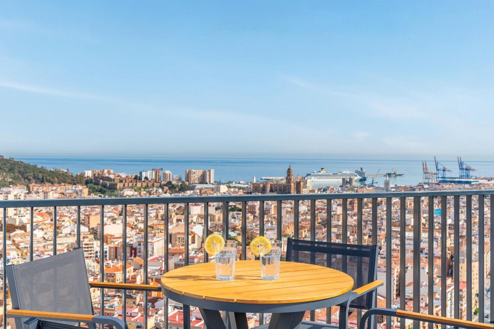 Malaga Tower View Appartement Buitenkant foto